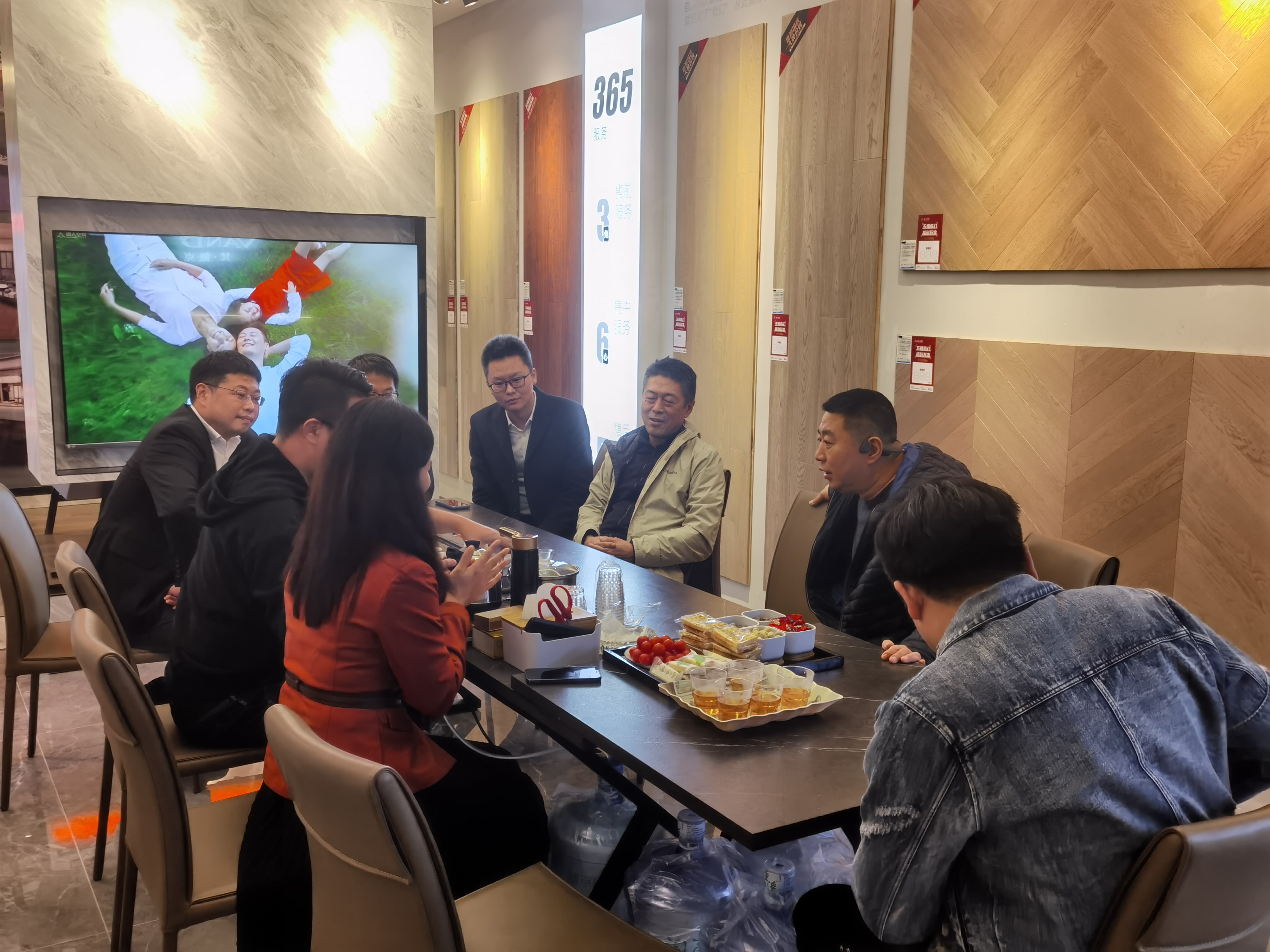 中國林業(yè)集團(tuán)副總經(jīng)理朱成慶蒞臨中林福人調(diào)研考察(圖2)