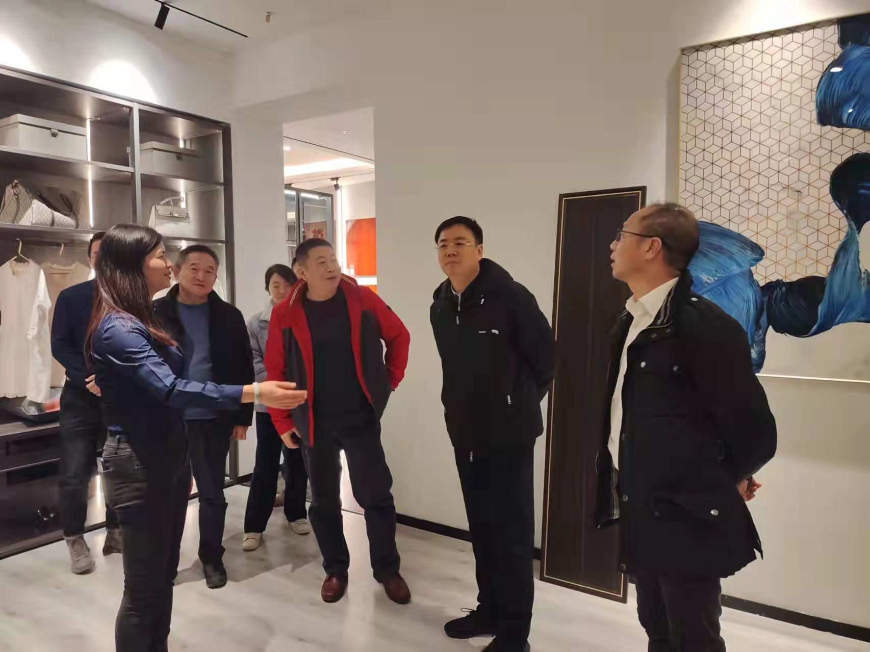 中國林業(yè)集團領(lǐng)導蒞臨中林福人參觀考察(圖2) 中國林業(yè)集團領(lǐng)導蒞臨中林福人參觀考察(圖2)